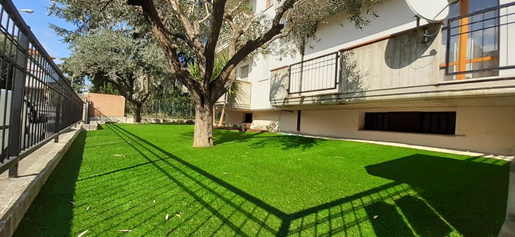 Giardini in erba sintetica - Volpi Garden Design